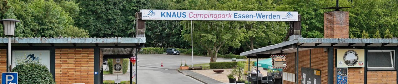 knaus-campingpark-essen-parkeinfahrt-rezeption-01