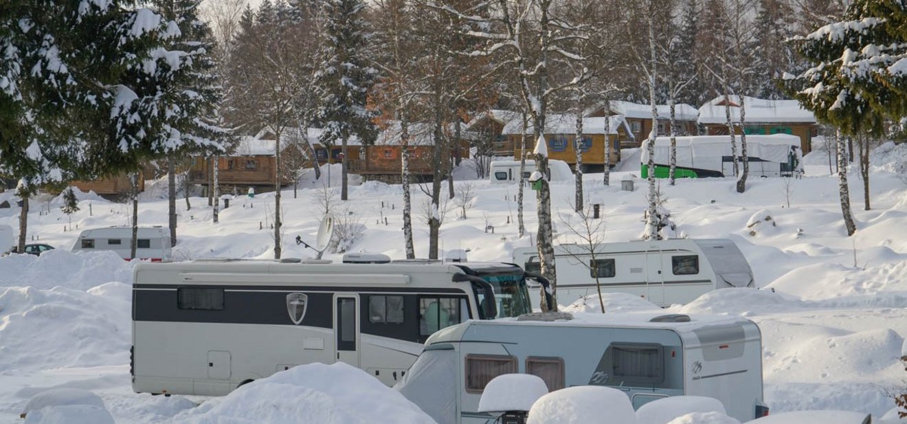 knaus-campingpark-lackenhaeuser-winter-camping-01