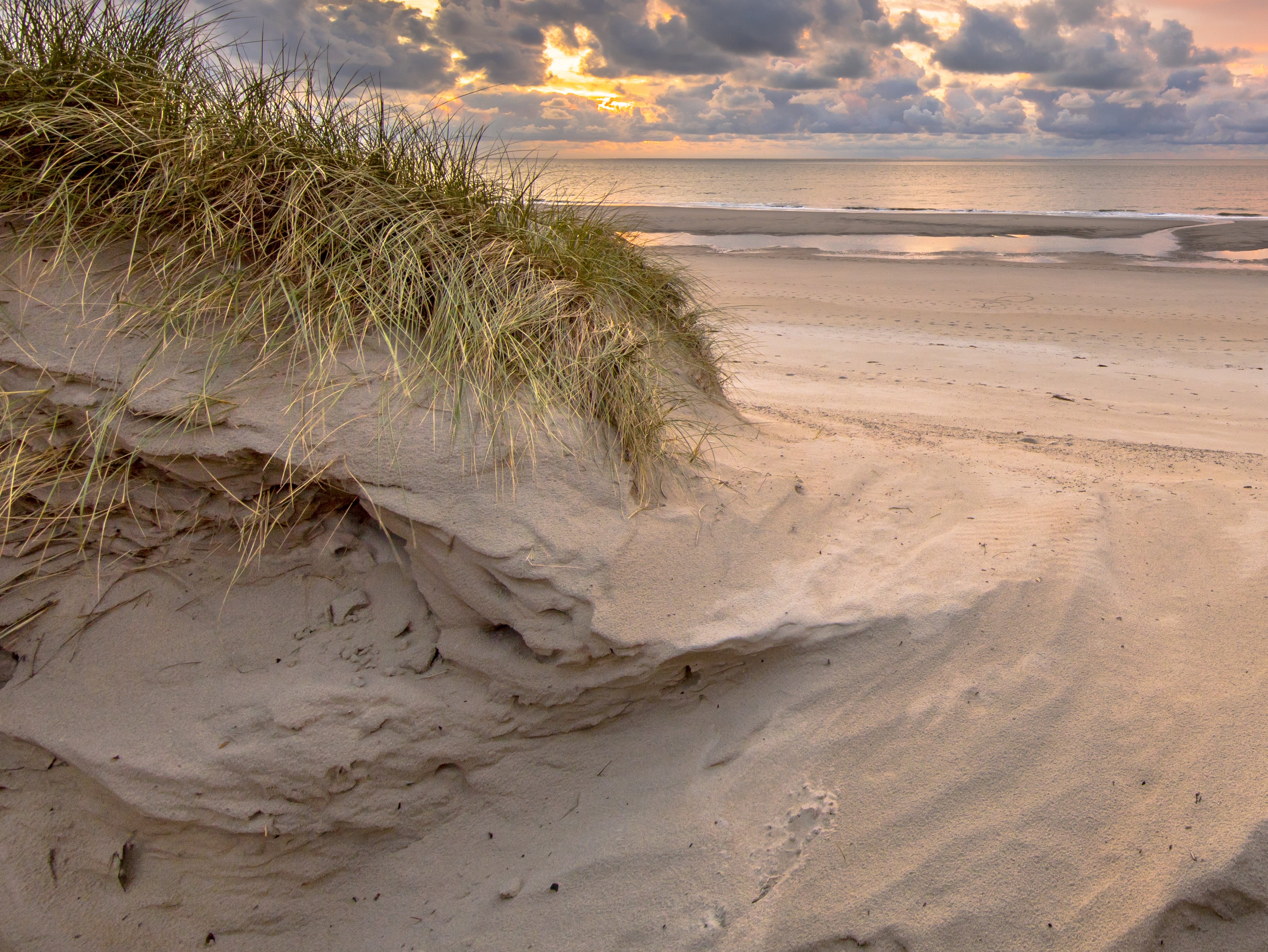 dune-view-on-north-sea-2021-08-26-16-38-14-utc