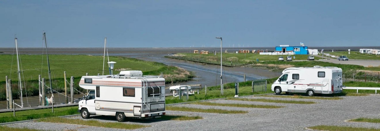 knaus-reisemobilhafen-spieka-stellplaetze-schotter-03